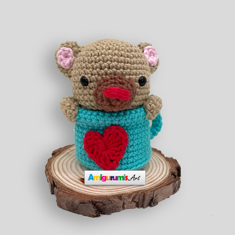 Amigurumi Osito en taza corazón